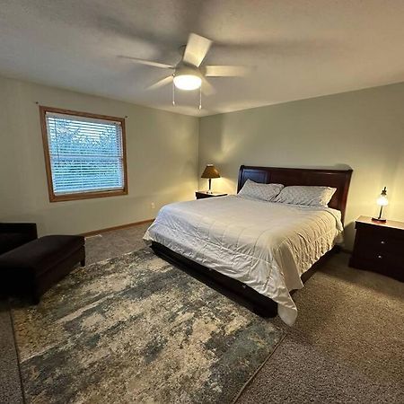 Inviting 3 Bed 2.5 Bath Townhome In Wadsworth المظهر الخارجي الصورة
